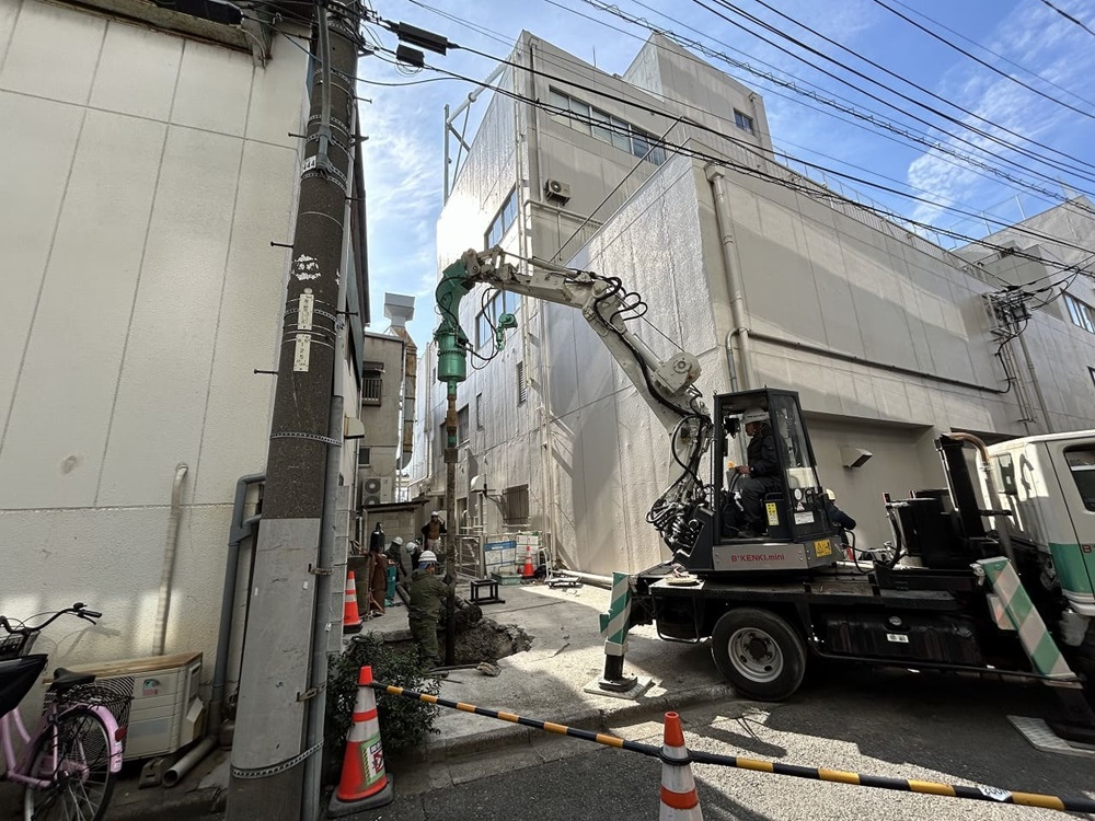 小口径鋼管杭抜工事（東京都北区）